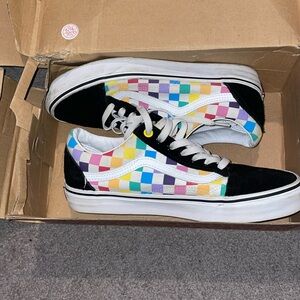 Vans Off The Wall -size 7.0 US Men still in good condition.